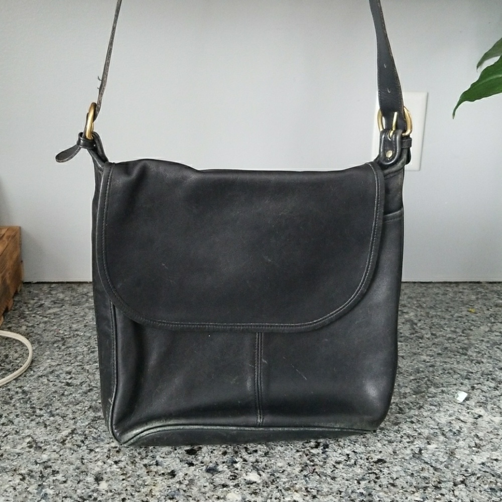 Leather large crossbow COACH